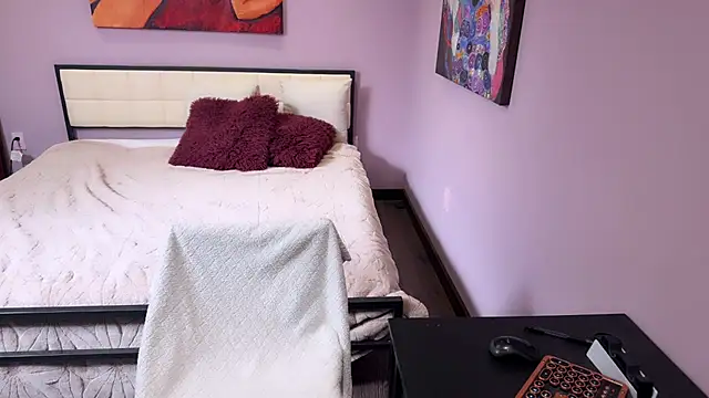 Snapshot of MrsJanetM chatting on 04/10/26, 04:50 MrsJanetM online show from 04/10/26, 04:50