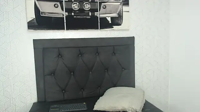 Snapshot of Selena_fox7 chatting on 03/08/25, 02:45 Selena fox7 online show from 03/08/25, 02:45
