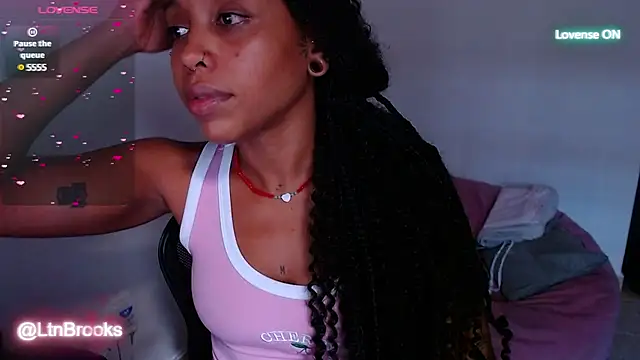 Snapshot of Annaa_Brooks chatting on 02/26/25, 09:16 Annaa Brooks online show from 02/26/25, 09:16