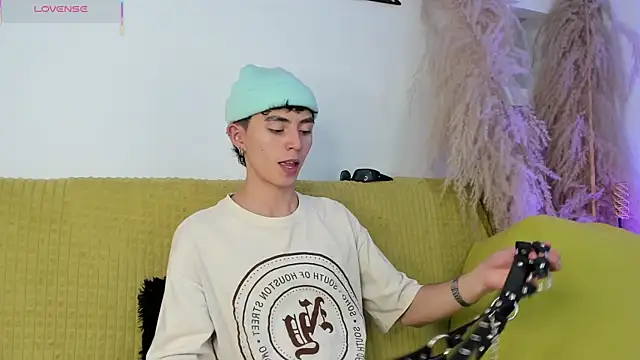 MaikyCooper online show from 10/01/25, 08:26