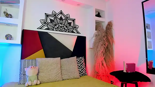 MaikyCooper online show from 11/26/25, 09:16