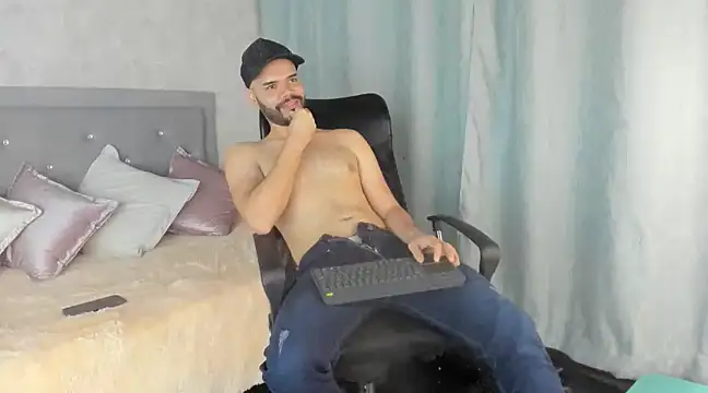 Luke Diaz7 online show from 02/24/25, 12:09