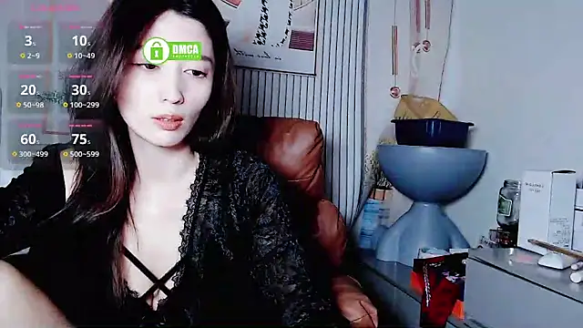 Snapshot of Tangtang-baby chatting on 02/25/25, 05:08 Tangtang-baby online show from 02/25/25, 05:08