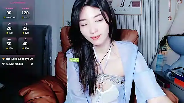 Snapshot of Tangtang-baby chatting on 03/05/25, 02:45 Tangtang-baby online show from 03/05/25, 02:45