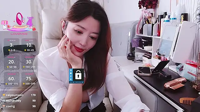 Snapshot of Tangtang-baby chatting on 05/12/26, 04:15 Tangtang-baby online show from 05/12/26, 04:15
