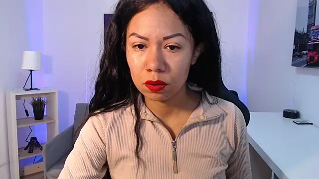 Snapshot of Katelady chatting on 10/24/25, 10:55 Katelady online show from 10/24/25, 10:55