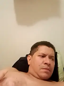 Snapshot of machoactivo1 chatting on 02/13/25, 09:09 machoactivo1 online show from 02/13/25, 09:09