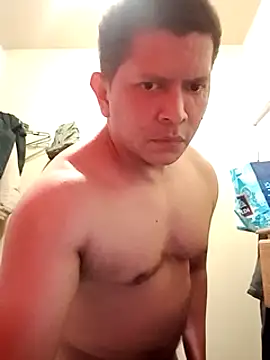 Snapshot of machoactivo1 chatting on 02/18/25, 08:38 machoactivo1 online show from 02/18/25, 08:38