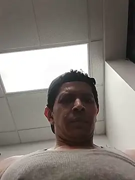 machoactivo1 online show from 05/19/26, 03:02