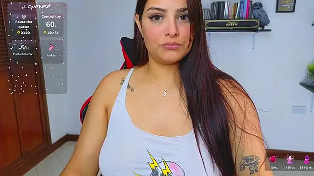 Snapshot of atenea_02_love chatting on 07/23/26, 09:13 atenea 02 love online show from 07/23/26, 09:13