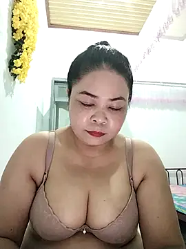 Baby-bigtits2024 online show from 02/12/25, 01:27