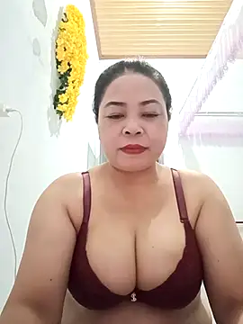 Baby-bigtits2024 online show from 02/16/25, 10:54