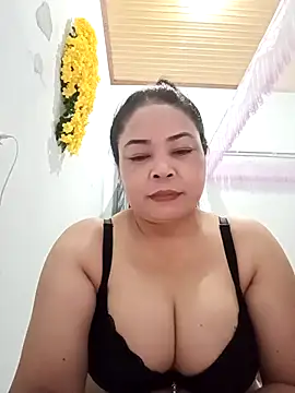 Baby-bigtits2024 online show from 03/09/25, 01:26