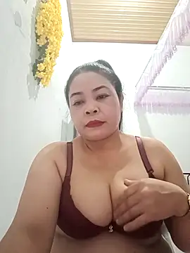 Baby-bigtits2024 online show from 03/10/25, 12:48