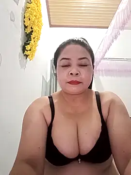 Baby-bigtits2024 online show from 03/15/25, 12:56