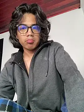 shadowsofgarden online show from 02/19/25, 01:39