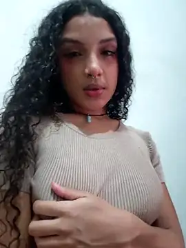 Majo BigTits online show from 11/21/25, 01:32