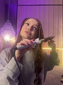 Snapshot of AlexaBright chatting on 11/03/25, 05:58 AlexaBright online show from 11/03/25, 05:58