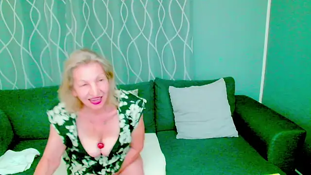 adeleadison online show from 09/24/25, 02:37