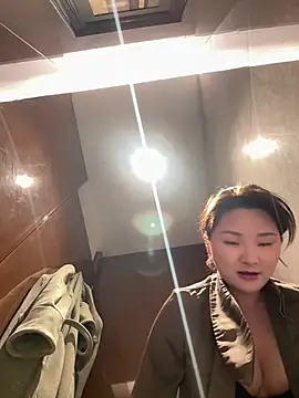 Snapshot of Mia-77 chatting on 03/02/26, 09:16 Mia-77 online show from 03/02/26, 09:16