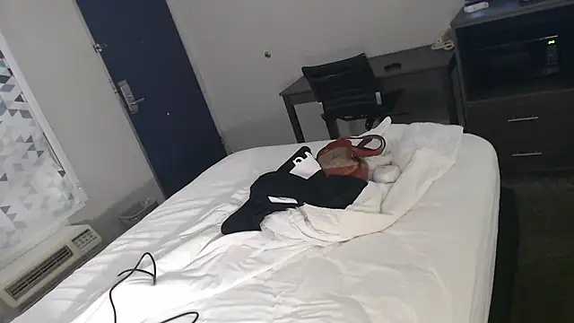 Snapshot of cassieeangelbby chatting on 11/29/25, 07:22 cassieeangelbby online show from 11/29/25, 07:22