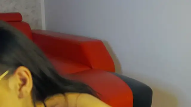 Snapshot of Foxy_Rosee chatting on 11/16/25, 06:24 Foxy Rosee online show from 11/16/25, 06:24