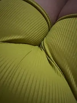 Hot-wisouuu online show from 10/28/25, 03:43