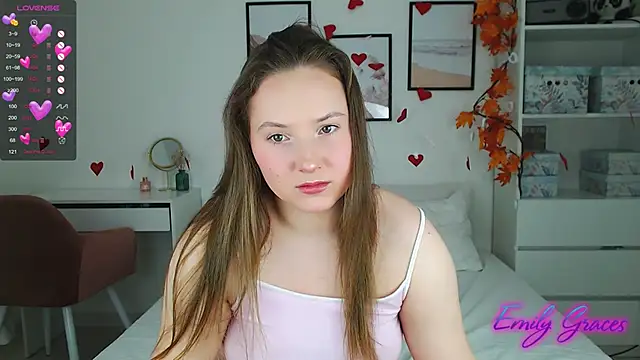 Snapshot of EmilyxxGraces chatting on 02/27/25, 10:09 EmilyxxGraces online show from 02/27/25, 10:09