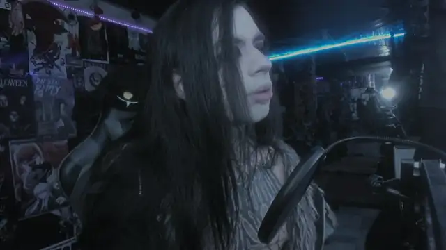 Snapshot of rotten_dreams chatting on 03/19/25, 10:31 rotten dreams online show from 03/19/25, 10:31