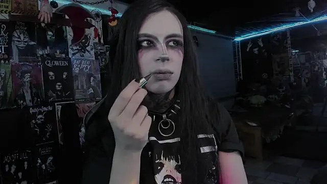 Snapshot of rotten_dreams chatting on 09/25/25, 11:08 rotten dreams online show from 09/25/25, 11:08