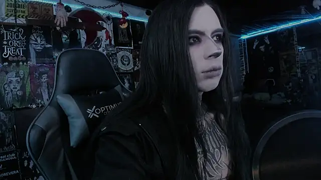 Snapshot of rotten_dreams chatting on 09/29/25, 09:52 rotten dreams online show from 09/29/25, 09:52