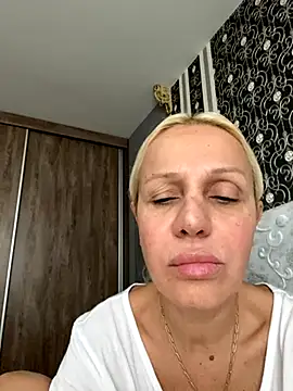 DeboraXporn online show from 11/29/25, 07:33