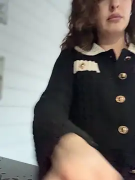 Snapshot of MollyBer chatting on 04/10/26, 04:55 MollyBer online show from 04/10/26, 04:55