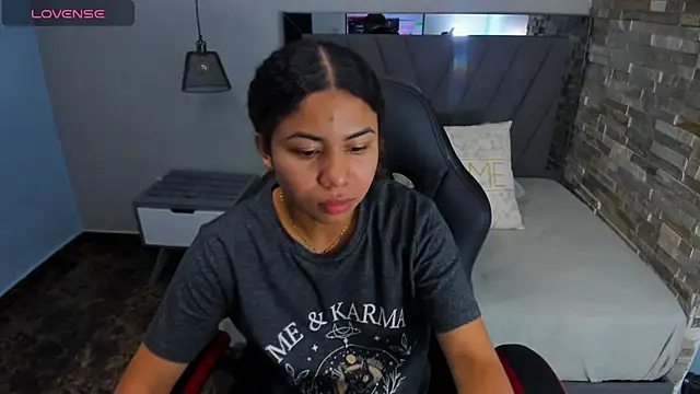 Snapshot of MELINAMARTINS chatting on 01/15/26, 07:28 MELINAMARTINS online show from 01/15/26, 07:28