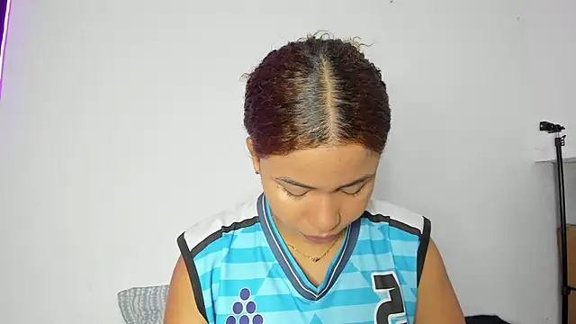 Snapshot of MELINAMARTINS chatting on 03/28/26, 08:52 MELINAMARTINS online show from 03/28/26, 08:52