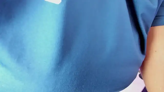 Snapshot of cristal_crossfitx chatting on 04/09/26, 10:20 cristal crossfitx online show from 04/09/26, 10:20