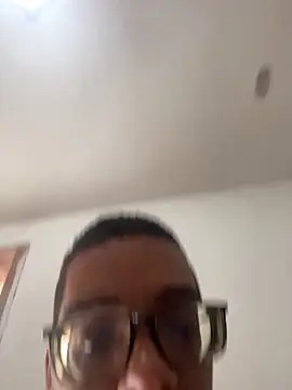 Snapshot of Diegodelicia chatting on 11/18/25, 01:04 Diegodelicia online show from 11/18/25, 01:04