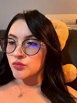 ValentinaOrtiz3 online show from 01/19/26, 02:26