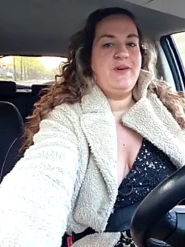 Snapshot of justtess chatting on 04/21/26, 05:03 justtess online show from 04/21/26, 05:03