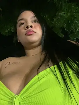 Snapshot of princesa_kim chatting on 02/25/25, 04:14 princesa kim online show from 02/25/25, 04:14