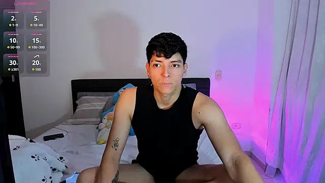  JacobMiller   online show from 09/24/25, 03:26