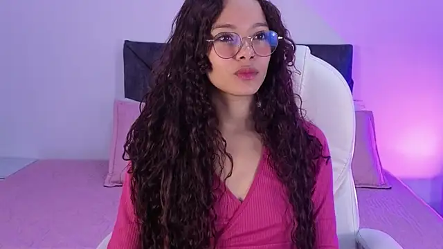 sara sharma  online show from 09/11/25, 01:22