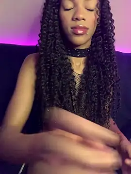 Snapshot of Mirellysbs1 chatting on 03/18/26, 04:26 Mirellysbs1 online show from 03/18/26, 04:26