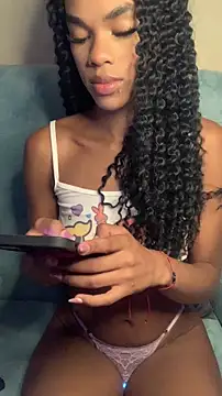 Snapshot of Mirellysbs1 chatting on 04/01/26, 05:21 Mirellysbs1 online show from 04/01/26, 05:21