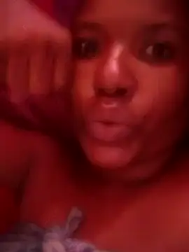 Snapshot of Coco_Nile chatting on 02/17/25, 02:37 Coco Nile online show from 02/17/25, 02:37