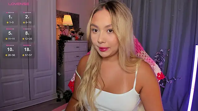 Snapshot of _Loneve__ chatting on 10/08/25, 03:42  Loneve   online show from 10/08/25, 03:42