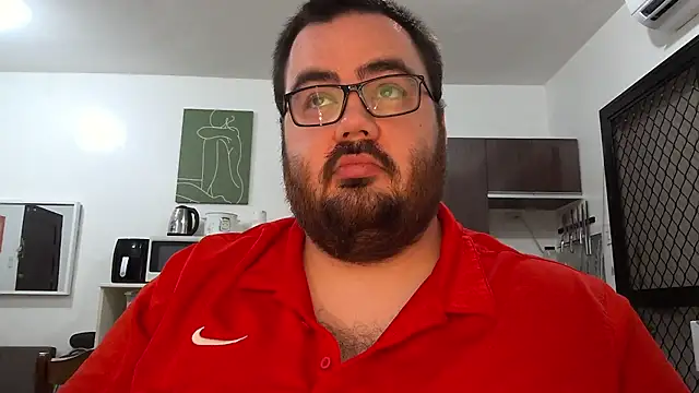 Snapshot of alexxxbear chatting on 02/12/25, 10:26 alexxxbear online show from 02/12/25, 10:26