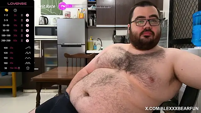 Snapshot of alexxxbear chatting on 09/21/25, 12:12 alexxxbear online show from 09/21/25, 12:12