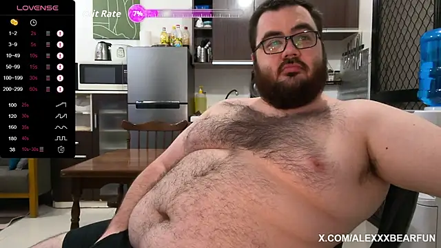 Snapshot of alexxxbear chatting on 10/19/25, 11:00 alexxxbear online show from 10/19/25, 11:00