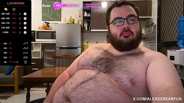 Snapshot of alexxxbear chatting on 10/22/25, 09:14 alexxxbear online show from 10/22/25, 09:14